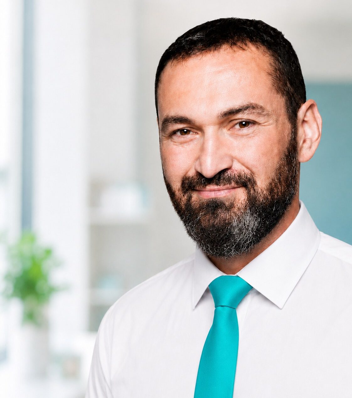 Dr. med. Okan Demir – Facharzt für Arbeitsmedizin bei der Betreuung von Unternehmen